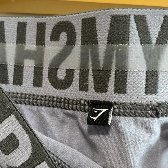 Gym Shark Fit Seamless Leggings - Grey w Black Waist Band -  Size Medium - Picture 8 of 11